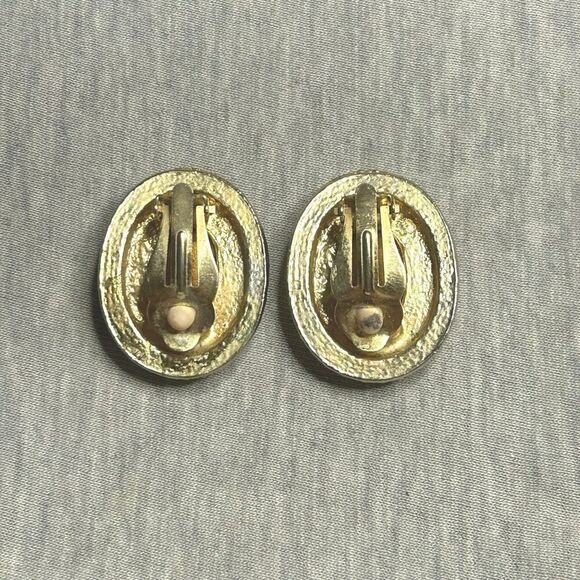 Vintage Green Glass & Rhinestone Goldtone Clip On Statement Earrings - Picture 3 of 5